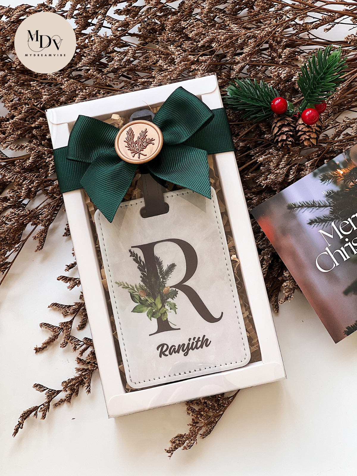 [CHRISTMAS GIFT] Wanderlust Winter Tag – Festive Marble Luggage Tag Gift Set